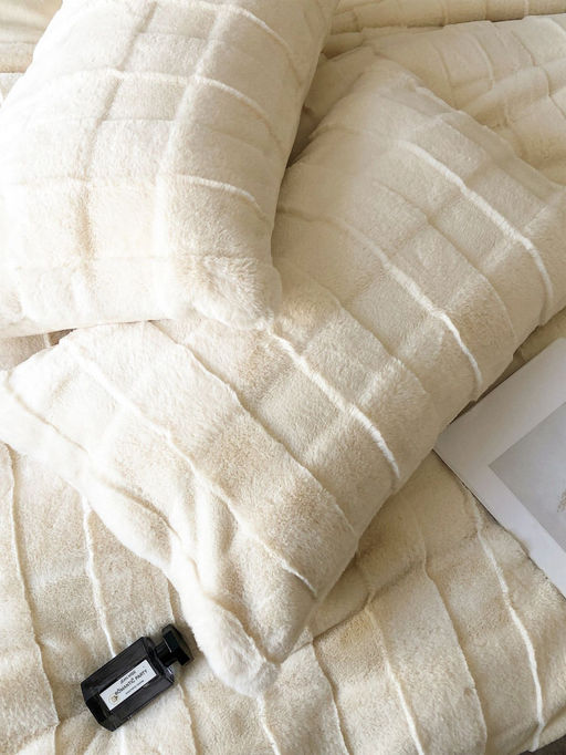 КПБ меховое MENCY с простыней и наволочками MENMEX ЧЕРНЫЙ