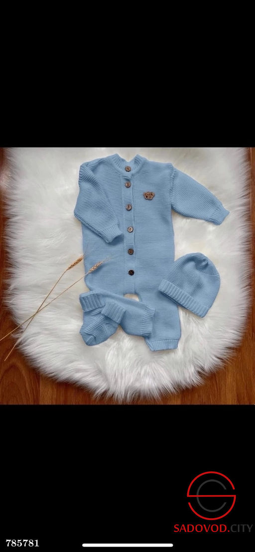 Костюм для малышей вязанный тройка