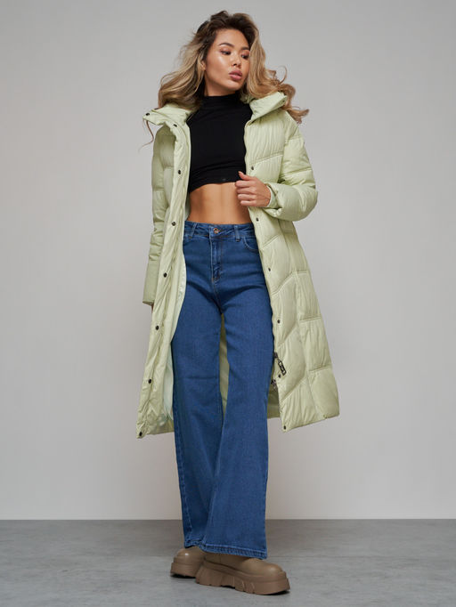 Пальто утепленное молодежное зимнее женское светло-зеленого цвета 52325ZS - Holdluck фото 20