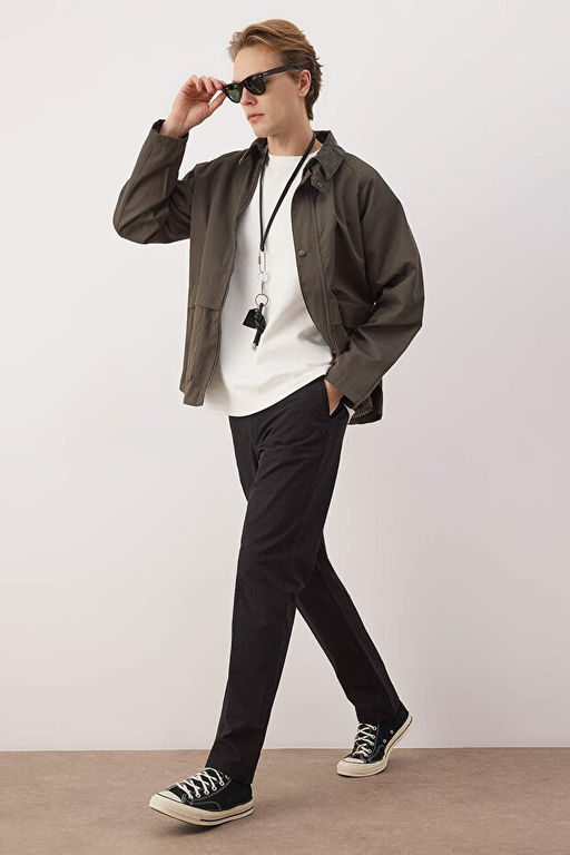 Siyah Erkek Dar Pa_a/Slim Fit Mevsimlik %100 Pamuk Likral_ Kuma_ Pantolon TMNAW26PL00032