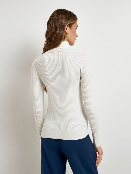 10200320121 Свитер жен. Rizoli молочный - Concept club фото 4