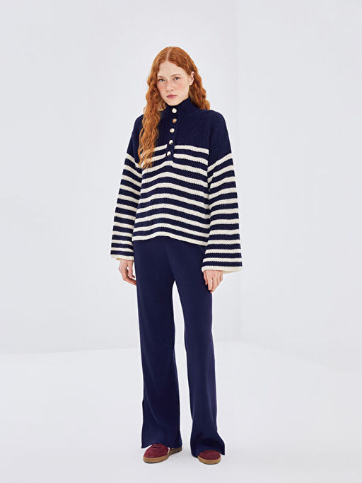 Yar?m Bal?k?? Yaka ?izgili Oversize Kad?n Triko Kazak