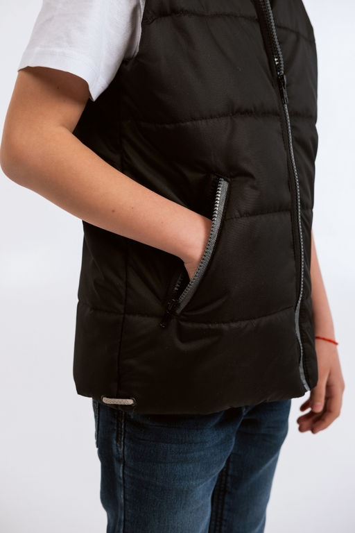 Жилет для мальчика "Смайл" черный