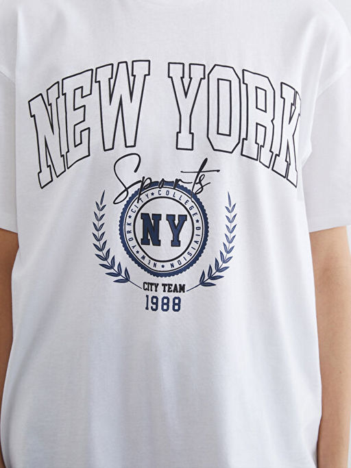 Bisiklet Yaka New York Bask?l? Kad?n Ti??rt