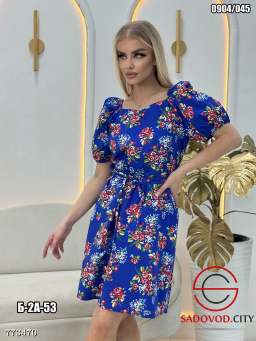 Летнее платье с принтом