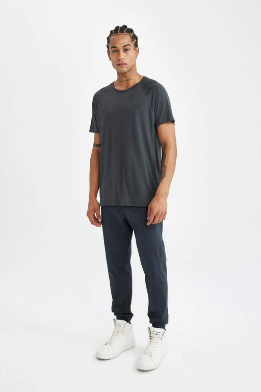 DeFactoFit Спортивная футболка стандартного кроя с круглым вырезом и короткими рукавами  фото 12