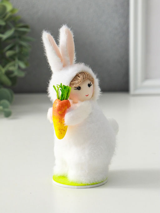 Фигурка пасхальная Малыш в костюме кролика с морковкой, 7.5?5.5?14.5 см