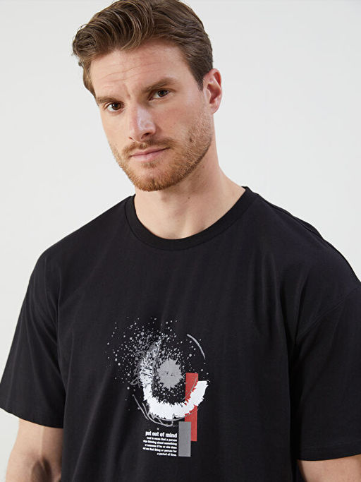 Bisiklet Yaka Bask?l? Penye Erkek Ti??rt