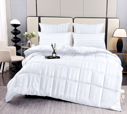 Одеяло Alanna Страйп-сатин с простыней и наволочками Зима ODALASS001