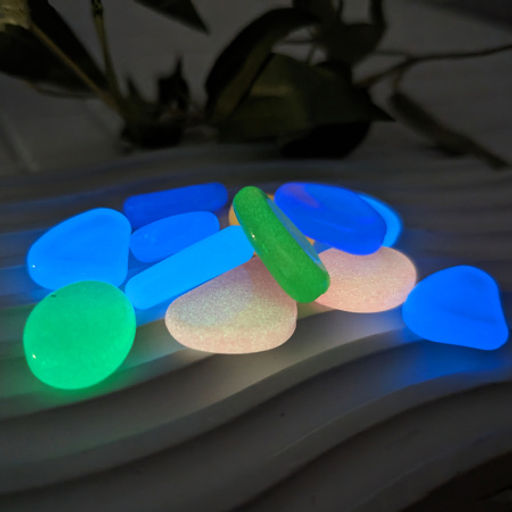 Декоративные камни 100г светящиеся / XM-79 /уп 200/ пластик - Галеонтрейд фото 2