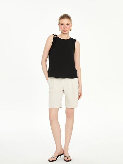 Bisiklet Yaka Aplike Detayl? Bluz