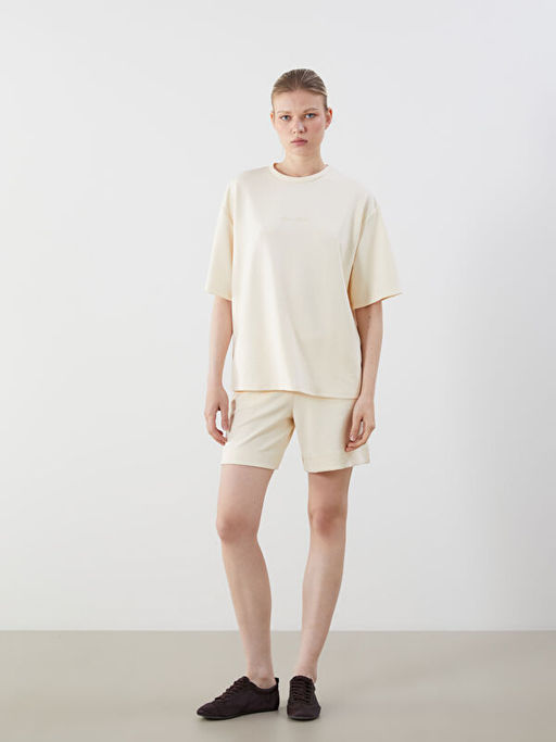 Bisiklet Yaka Oversize Kad?n Ti??rt