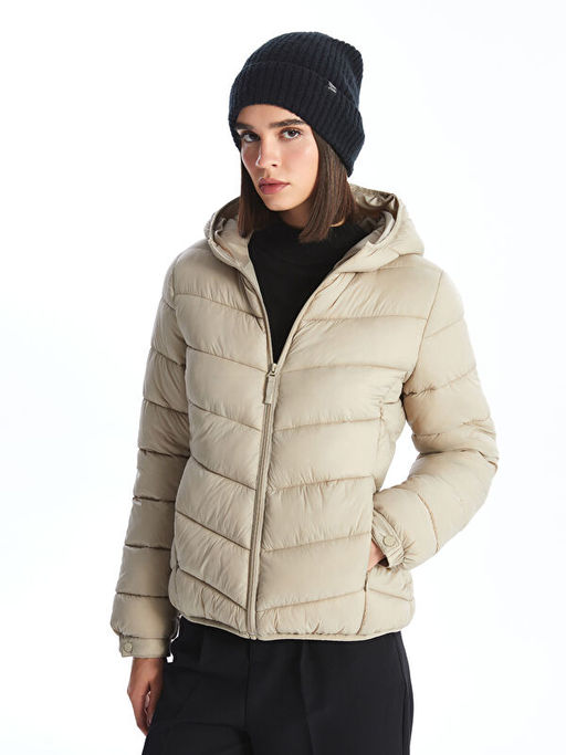 Kad?n Kap??onlu D?z ?i?me Mont