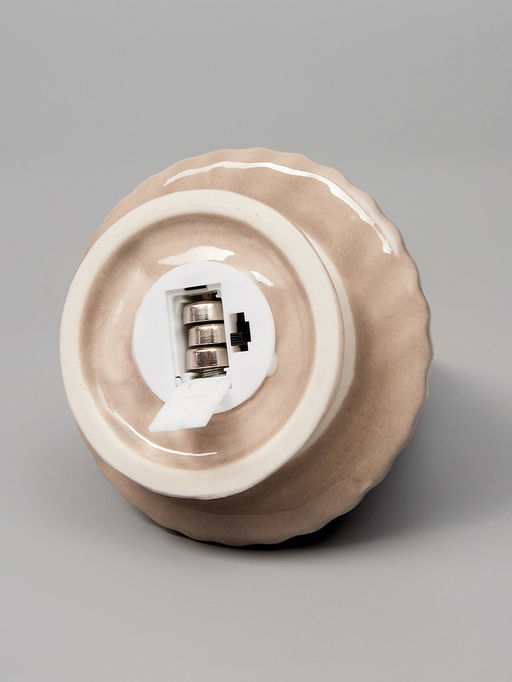 Светодиодная фигура «Ёлочка бежевая», 16.7×9.7×9.7 см, 1 LED, керамика, от батареек LR44×3, тёплый белый свет