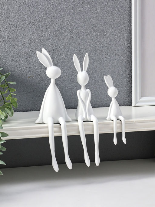 Сувенир полистоун "Семья зайцев" белый набор 3 шт 4,5х4х14,7 6,5х3,8х23,5 7,2х7,5х25 см