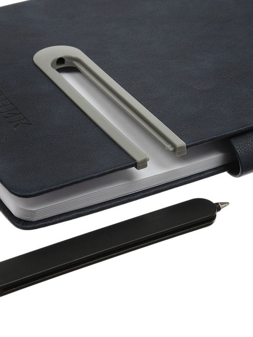 Дневник школьный 1-11 класс, лассе, обложка искуственная кожа серая, с хлястиком, с ручкой   1096906