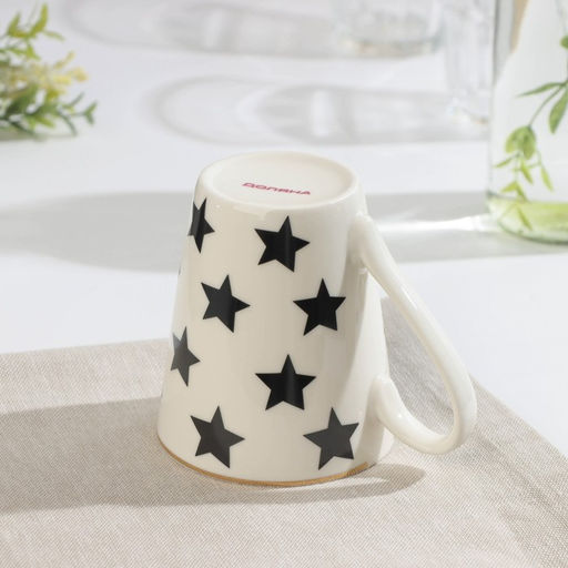 Кружка фарфоровая Доляна Звёзды, 350 мл, цвет белый  фото 2