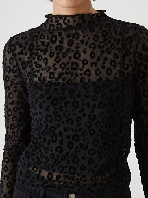 Dik Yaka Desenli Kad?n Bluz