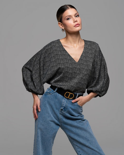 БЛУЗКА ШЁЛКОВАЯ С ЦЕЛЬНОКРОЕНЫМ РУКАВОМ 17.6.12