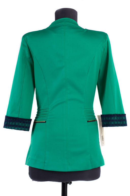 Ветровка жакет