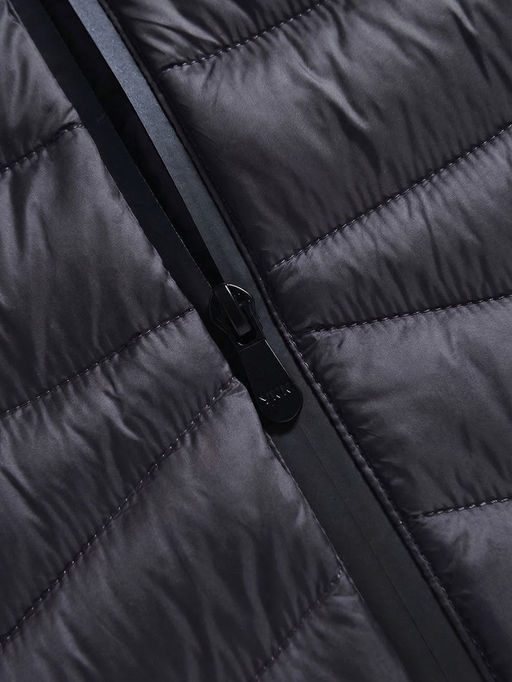 Куртка женская удлинённая стёганая с капюшоном и графеновой подкладкой черного цвета 9628_1Ch