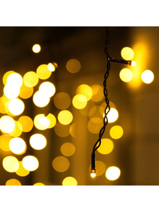 Гирлянда «Бахрома» 25 × 0.7 м, IP44, УМС, тёмная нить, 450 LED, свечение тёплое белое, 220 В