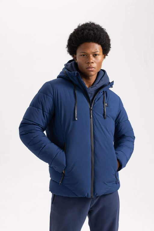 Водоотталкивающее пальто приталенного кроя с капюшоном DeFactoFit с подогревом  фото 4