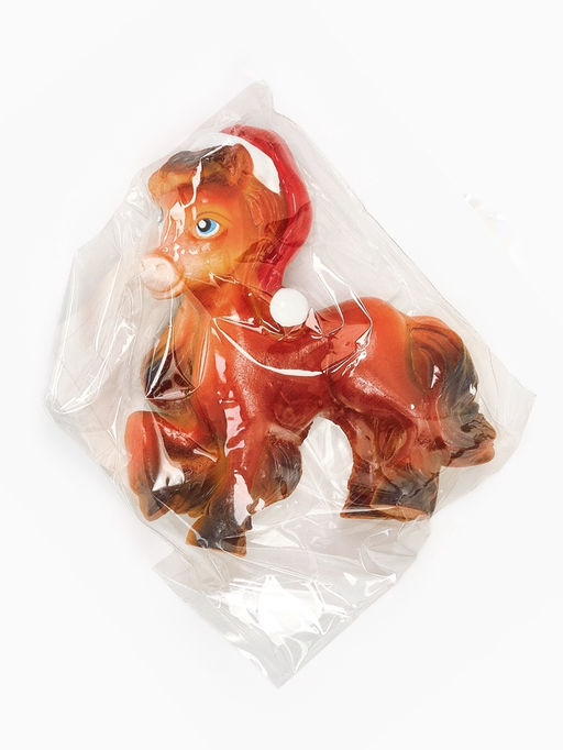 Цена за 2 шт. Магнит новогодний на холодильник «Лошадь в колпаке»