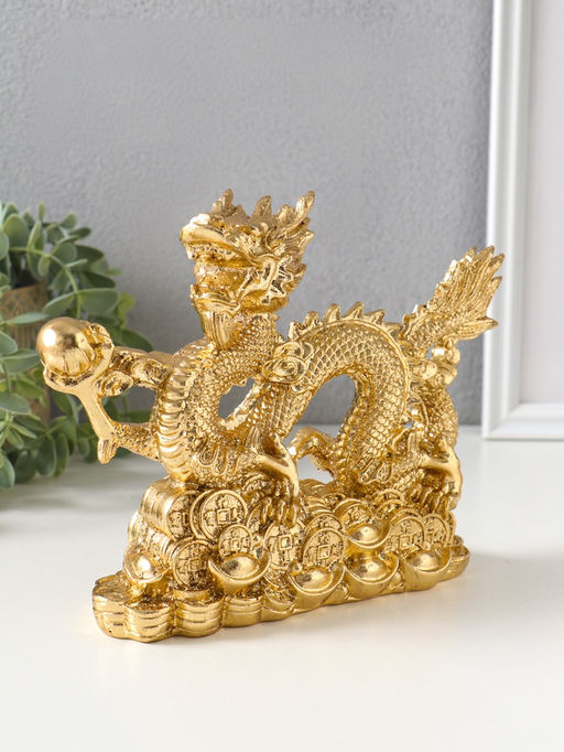 Нэцкэ фигурка полистоун «Дракон с шаром на монетах», под золото, 21×16.5×6 см