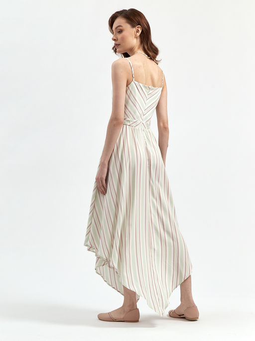 Сарафан с асимметричным низом