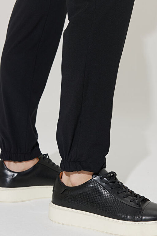 Slim Fit Dar Kesim _talyan Kuma_ Ekstra Rahat T_ylenme Yapmayan Mono Yaka Siyah Tak_m Elbise 4A3023100063SYH