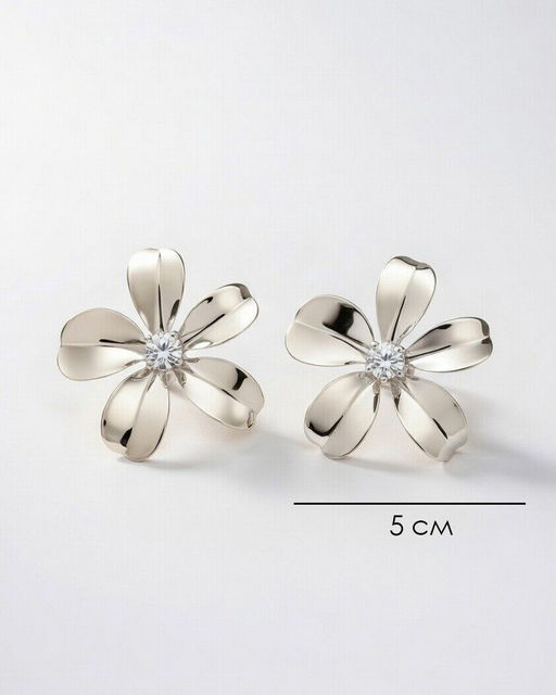 Стильные серьги