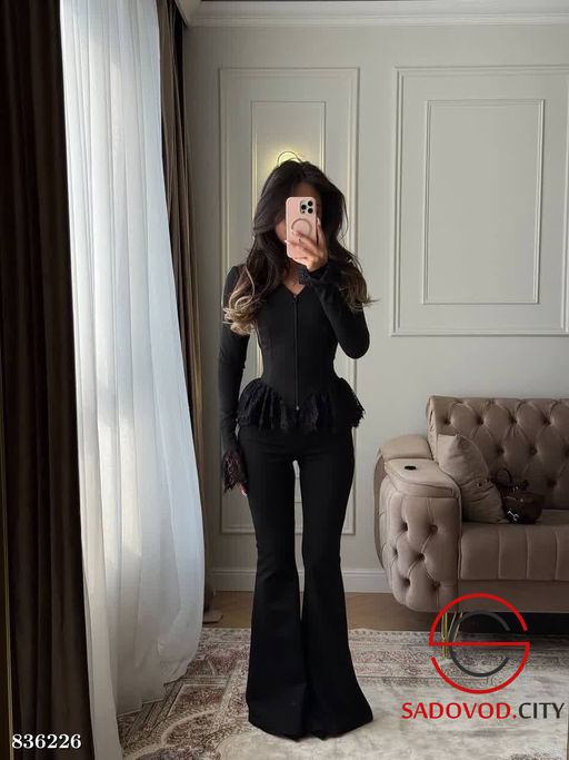 Женский комплект с гипюром