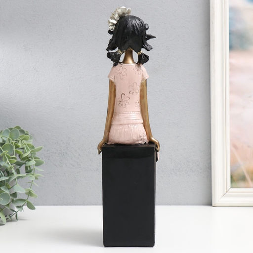 Фигурка полистоун Девочка на кубе, с цветком в волоса?, бело-золотой 9.5?12?34 см