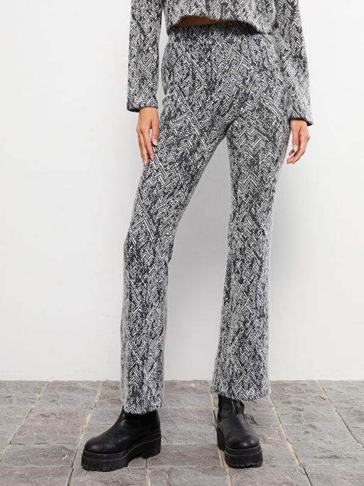 Standart Fit Desenli Kad?n Pantolon