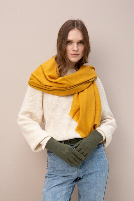 Перчатки из шерсти и полиэстера