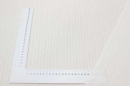 Фактурный хлопок "Шарики-полоски" цв.молочный, ш.1.5м, батист, хлопок-100%, 80гр/м.кв