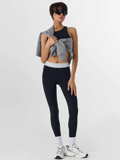 Легинсы спортивные женские черные