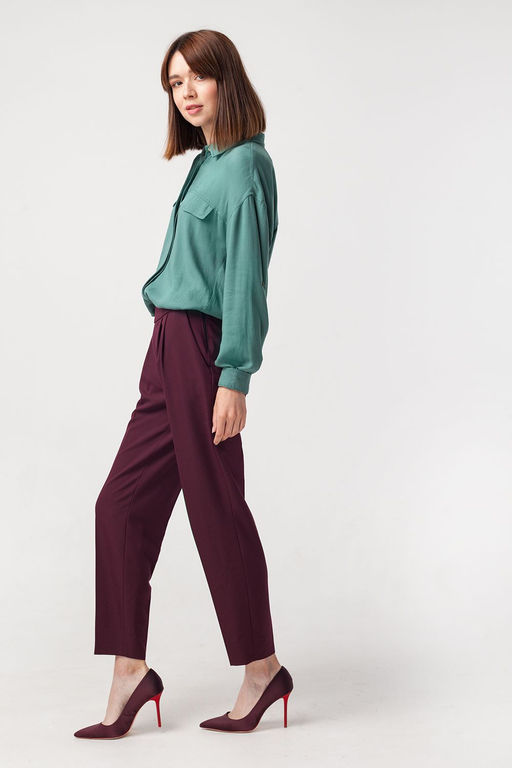 Брюки с завышенной посадкой и боковой застежкой