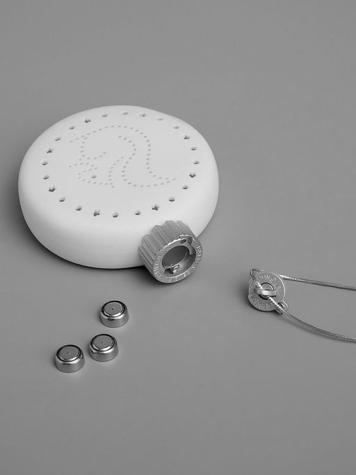 Ёлочный шар Белка, 8.73.19.8 см, 1 LED, от батареек LR443, свечение тёплое белое - Luazon lighting фото 4