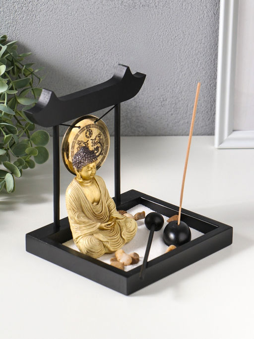 Сад Дзен "Будда в кремовом у гонга" песок+камни+аромапалочки 13,2х15х16 см