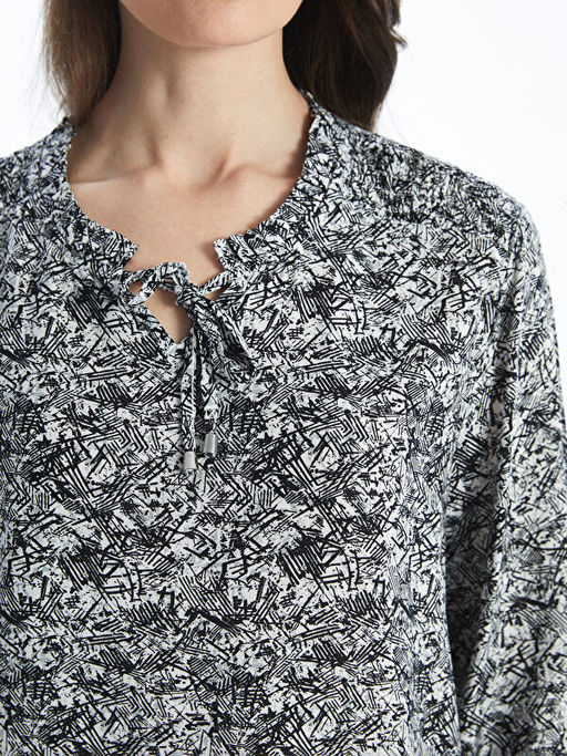 Ba?lamal? Yaka Desenli Kad?n Bluz