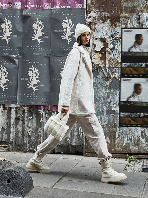 Kad?n Standart Fit D?z Pantolon