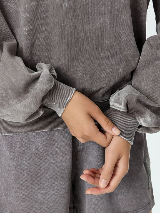 Свитшот женский серый с обработкой эйсид и надписью no matter what - Mark formelle фото 5