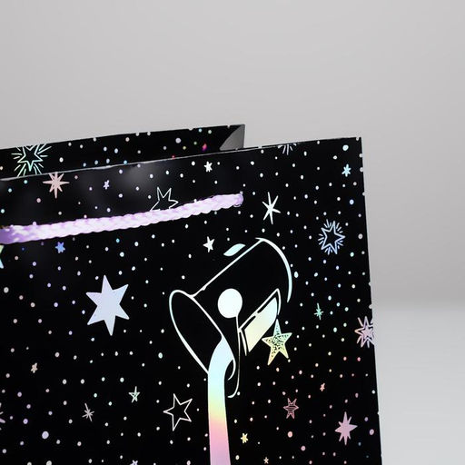 Пакет подарочный голографический, упаковка, Follow your dreams, 23 х 27 х 11.5 см