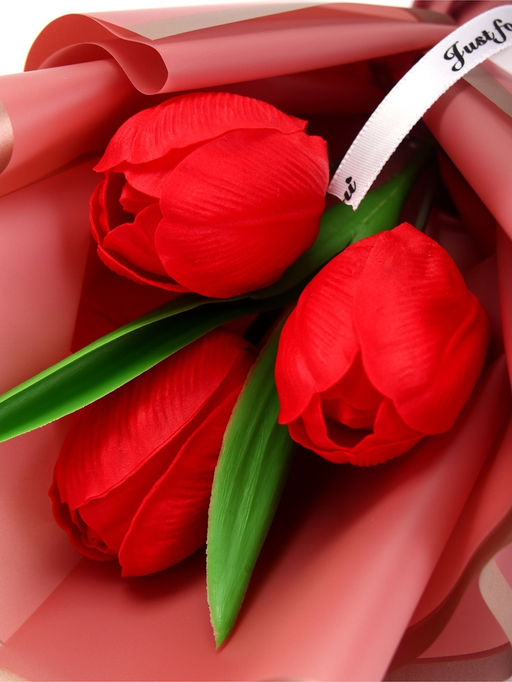 Букет из трех красных тюльпанов - SB BEAUTY фото 6