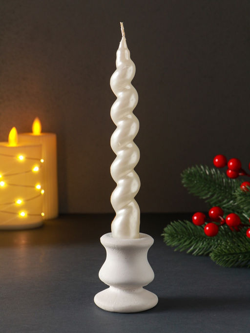 Цена за 2 шт. Свеча витая "LUXURY" 25*180 мм, лакированная, белая