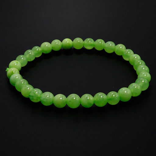 Браслет из камня Оникс накапливает энергию для защиты